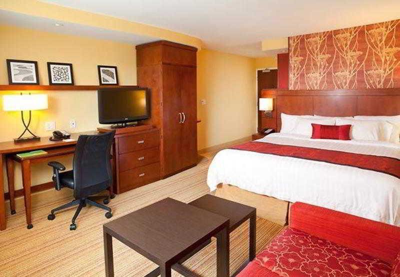 Courtyard Mt. Holly Westampton Hotel Ngoại thất bức ảnh