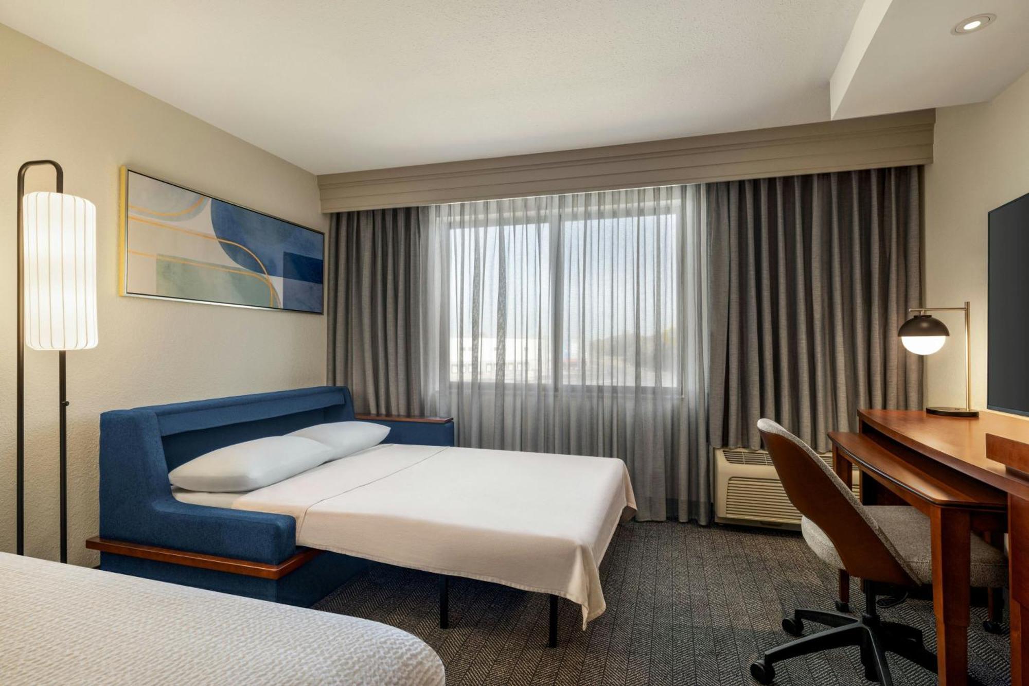 Courtyard Mt. Holly Westampton Hotel Ngoại thất bức ảnh